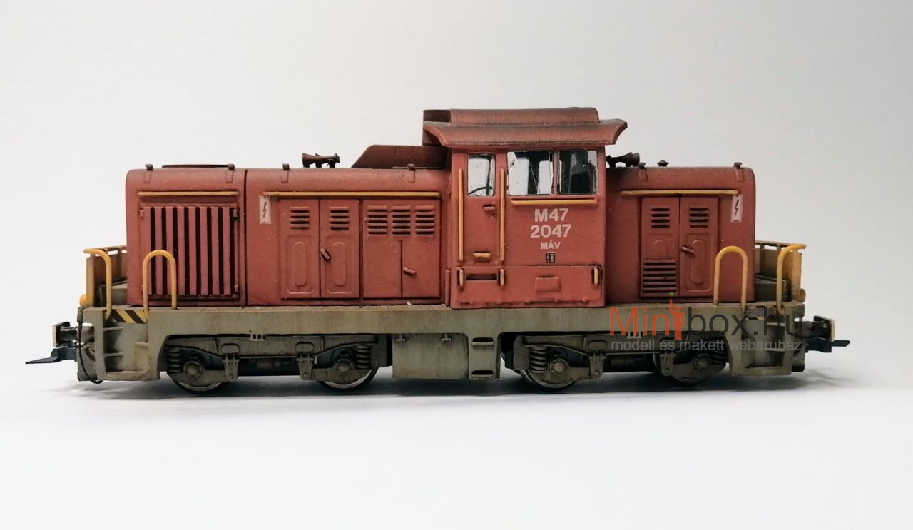 IHModell M47 2026 Dácsia dízelmozdony hangdekóderrel, digikuplung, pufferkondi, antikolva (1:87)