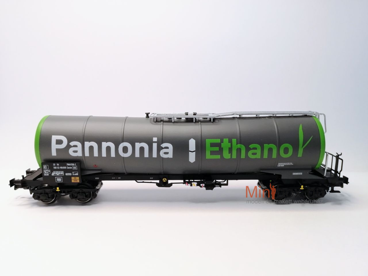 B-models VB-81084 Zacns CZ Pannonia Ethanol tartálykocsi készlet, 2 db (1:87)-