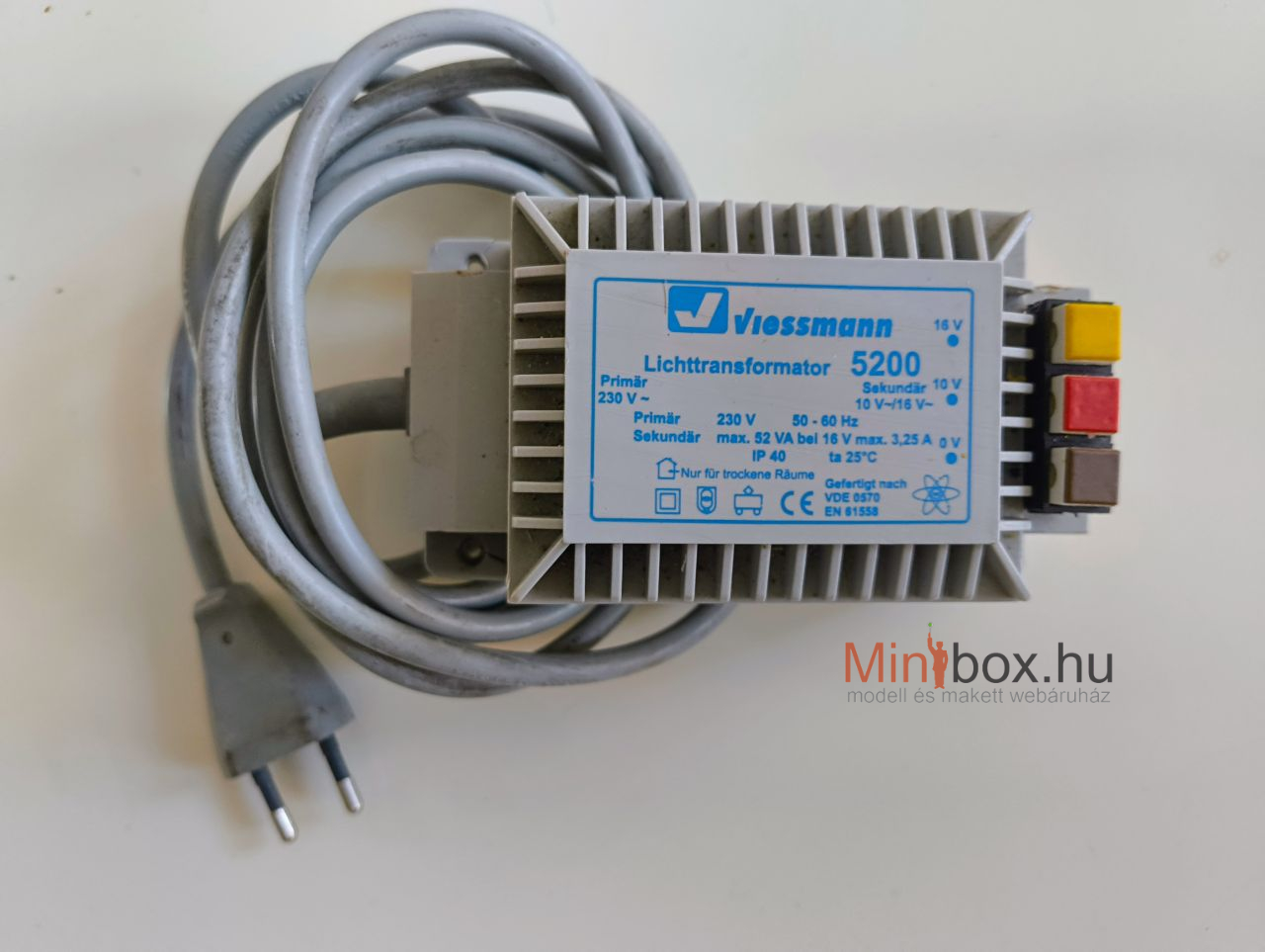 Viessmann 5200 táptranszformátor 16V, 52VA, elektromos kiegészítőkhöz Viessmann 5200 táptranszformátor 16V, 52VA, elektromos kiegészítőkhöz