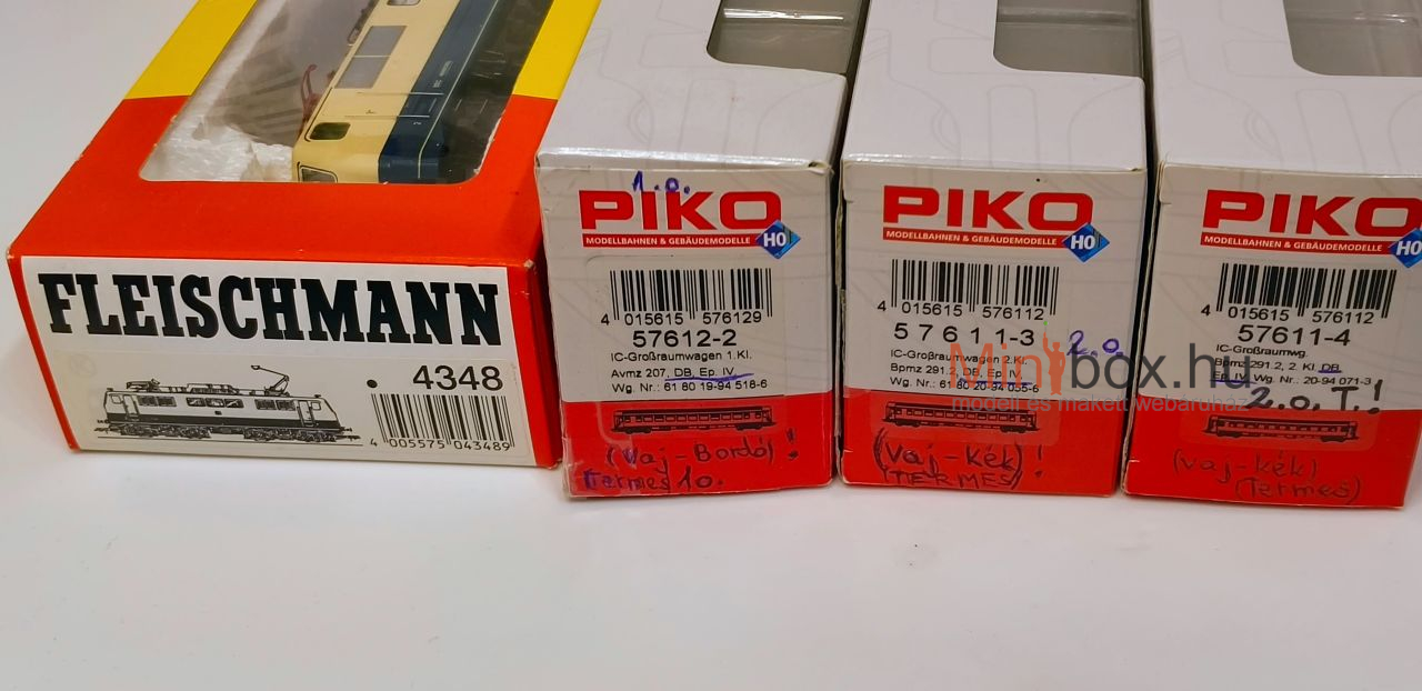 Fleischmann 4348 DB 111 205-1 villanymozdony + 3 db Piko IC személykocsi (1:87)