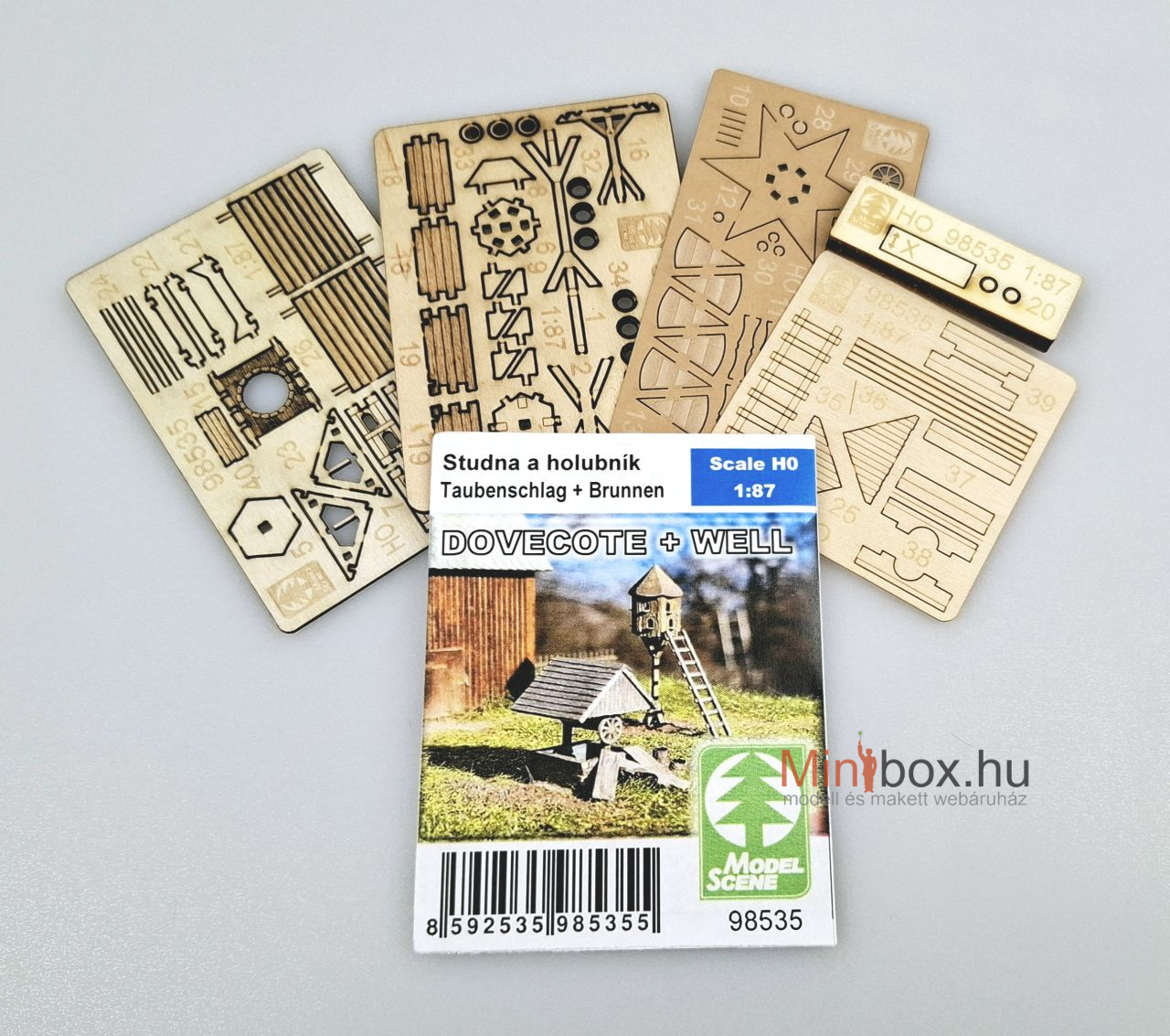 Model Scene 98535 Rusztikus kút és galambdúc KIT (1:87)