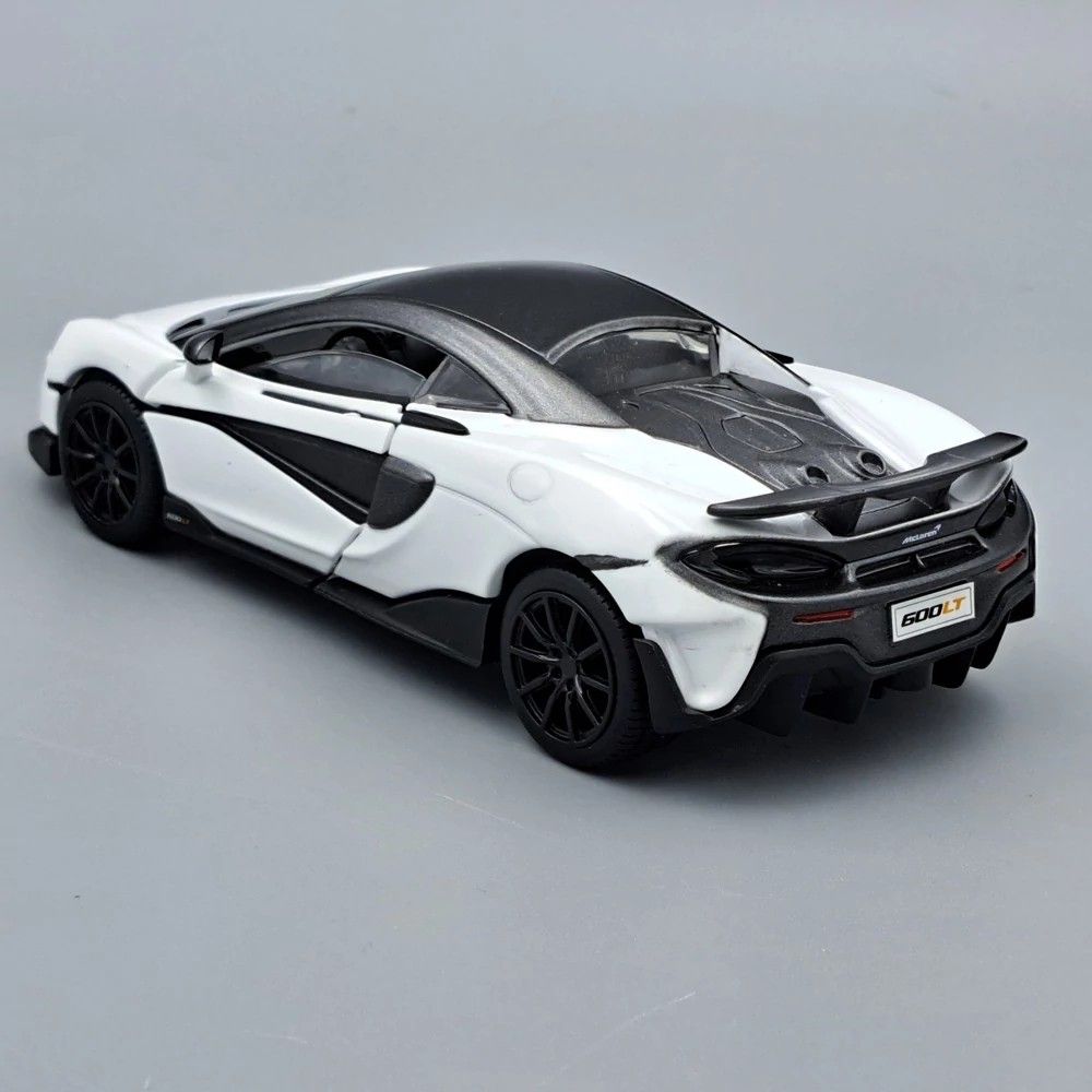 Tayumo McLaren 600LT fehér modellautó fény- és hangeffektekkel (1:32) Tayumo McLaren 600LT fehér modellautó fény- és hangeffektekkel (1:32)