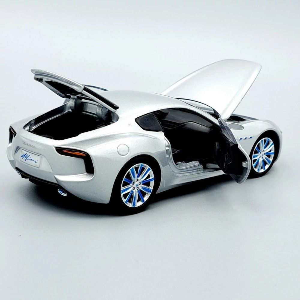 Tayumo Maserati Alfieri 2014 ezüst modellautó fény- és hangeffektekkel (1:32) Tayumo Maserati Alfieri 2014 ezüst modellautó fény- és hangeffektekkel (1:32)