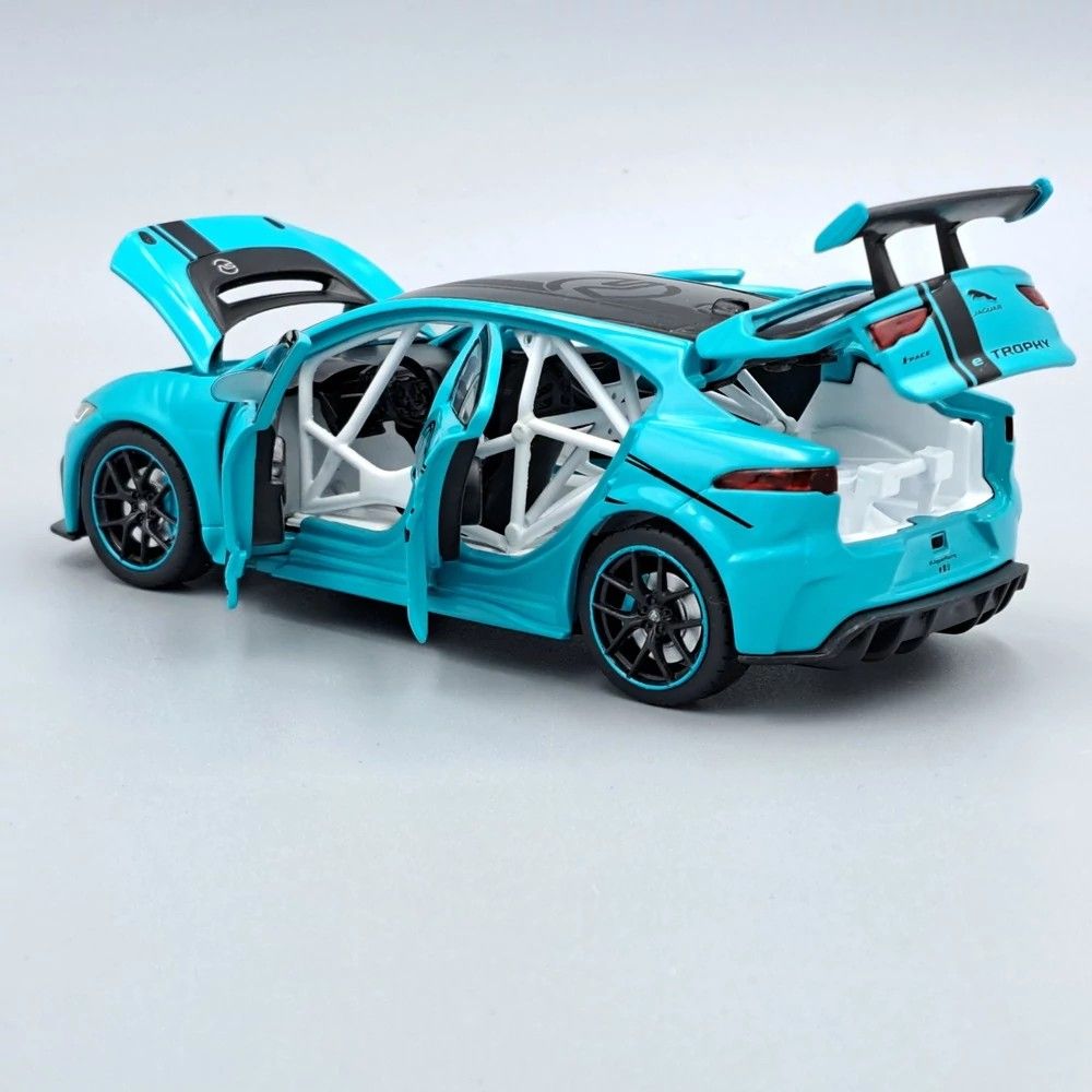 Tayumo Jaguar I-Pace E-Trophy kék modellautó fény- és hangeffektekkel (1:32) Tayumo Jaguar I-Pace E-Trophy kék modellautó fény- és hangeffektekkel (1:32)