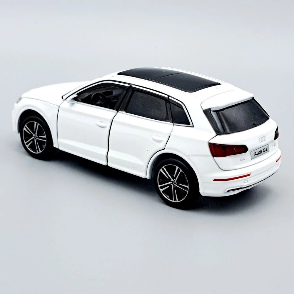 Tayumo Audi Q5 fehér modellautó fény- és hangeffektekkel (1:32) Tayumo Audi Q5 fehér modellautó fény- és hangeffektekkel (1:32)