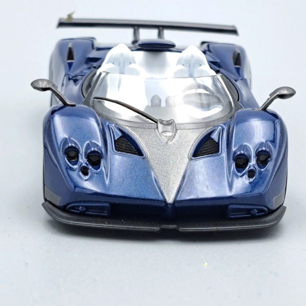 Tayumo Pagani Zonda HP Barchetta kék modellautó (1:36) Tayumo Pagani Zonda HP Barchetta kék modellautó (1:36)