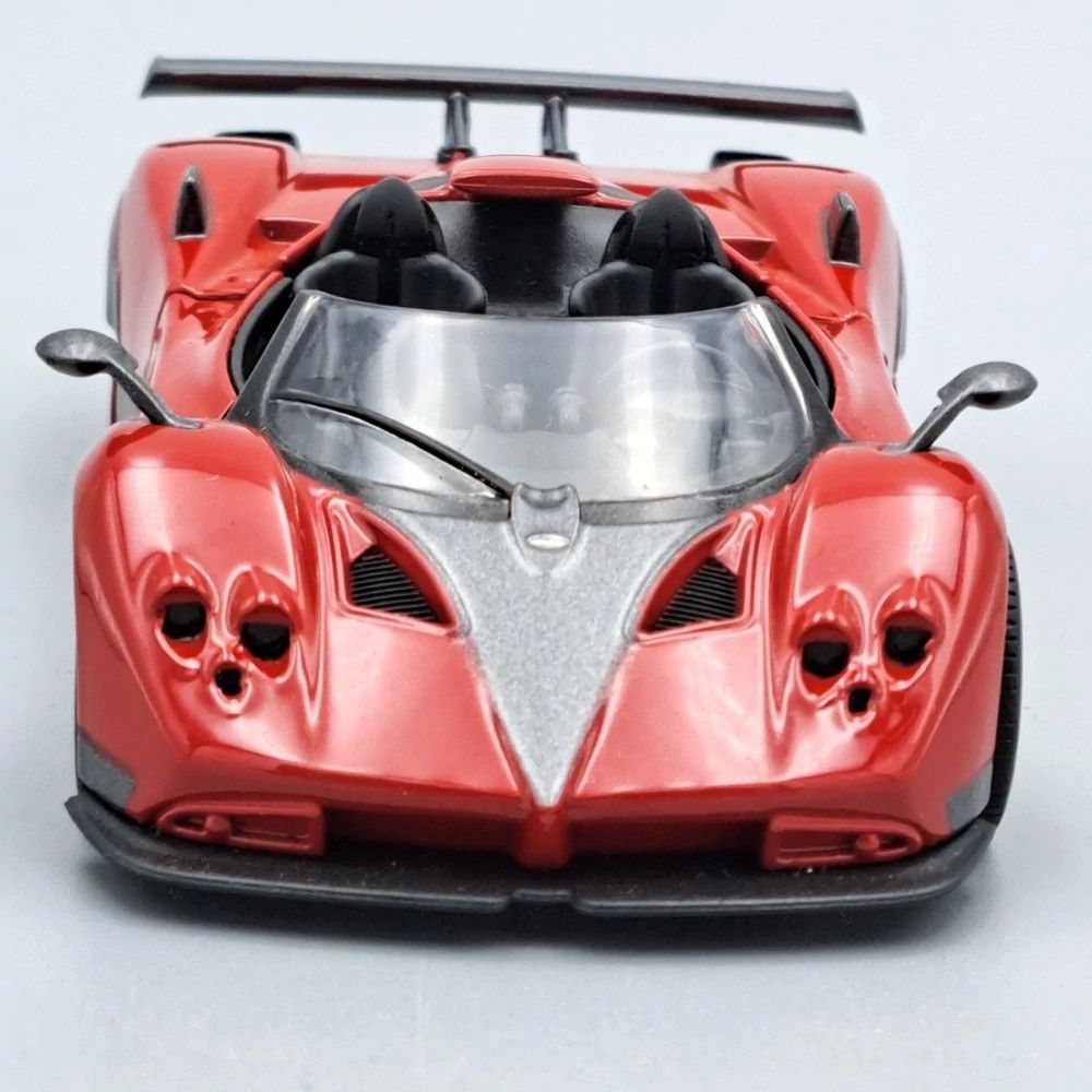 Tayumo Pagani Zonda HP Barchetta piros modellautó (1:36) Tayumo Pagani Zonda HP Barchetta piros modellautó (1:36)